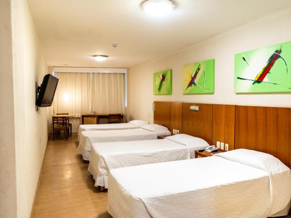 Hotel Praia Centro : photo 3 de la chambre chambre quadruple standard