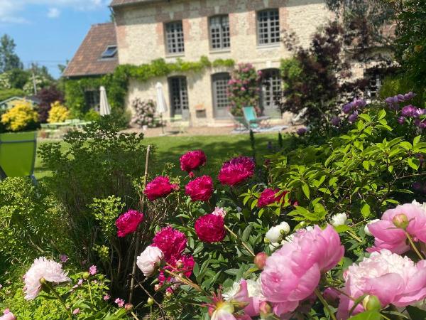 La Maison d'Aline - Honfleur - Maison d'Hôte De Charme A La Normande : photo 7 de la chambre chambre triple avec douche