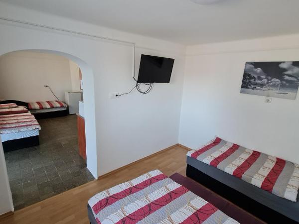 Arató Vendégház : photo 8 de la chambre appartement (4 adultes)