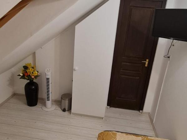 Arató Vendégház : photo 6 de la chambre chambre simple