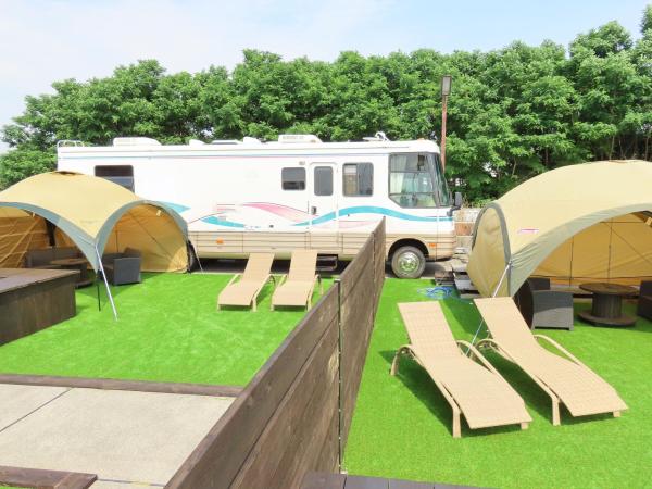 Osaka Hokko Marina HULL : photo 3 de la chambre dx camping car with double bed and two extra beds