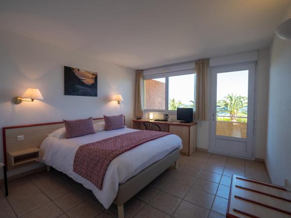 Hotel Les Galets : photo 1 de la chambre chambre double - vue sur mer