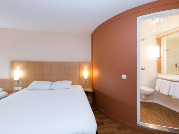 ibis Sisteron : photo 1 de la chambre chambre triple standard
