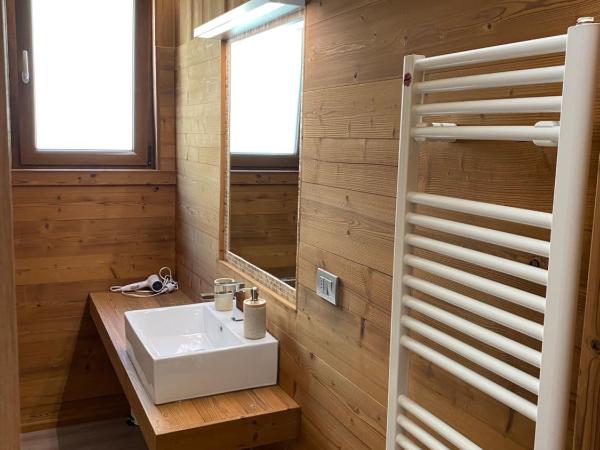 Sottosopra Alps Apartments & Rooms : photo 8 de la chambre chambre double ou lits jumeaux