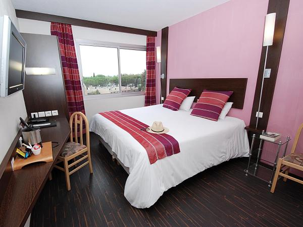 Logis NIMOTEL Hôtel Cosy : photo 1 de la chambre chambre double ou lits jumeaux supérieure