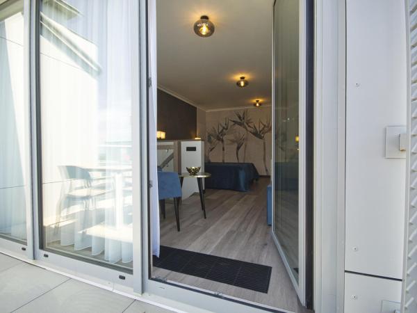 ApartPark ALBUS 401 SEA VIEW above the trees : photo 10 de la chambre appartement - vue sur mer