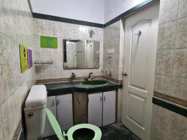 Hostel Lifespace- Garden Bungalow with Pods, CoWork & Cafe : photo 5 de la chambre lit simple dans dortoir mixte