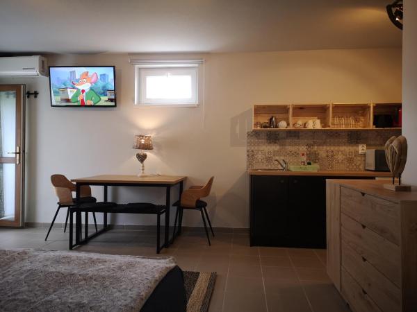 Gyöngyszem Vendégház : photo 7 de la chambre studio (4 adultes)