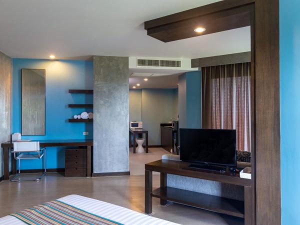 Sila at Hua Hin Serviced Apartment & Hotel : photo 4 de la chambre suite junior avec terrasse