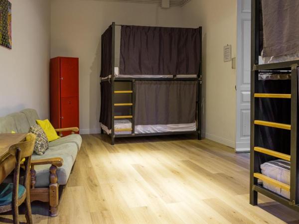 The Yard Hostel : photo 3 de la chambre lit simple dans dortoir de 4 lits