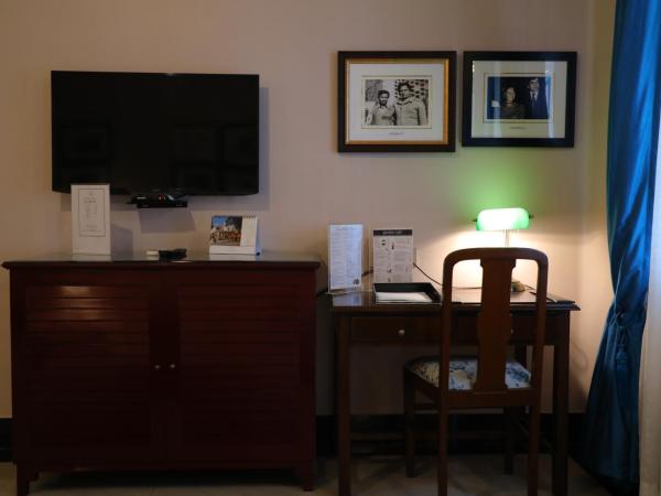 The Elgin Fairlawn, Kolkata : photo 4 de la chambre chambre deluxe double ou lits jumeaux