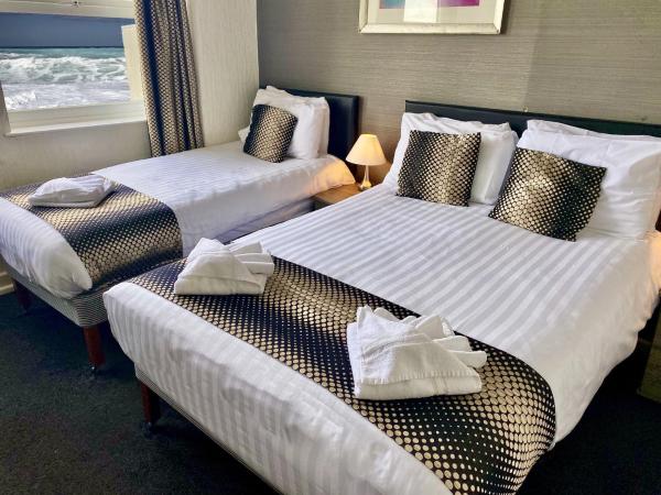 Royal Seabank Hotel : photo 1 de la chambre chambre familiale - vue sur mer