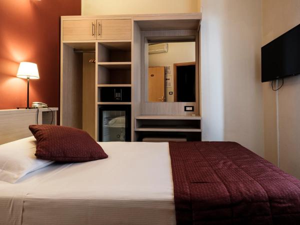 Hotel Accademia : photo 2 de la chambre chambre compact