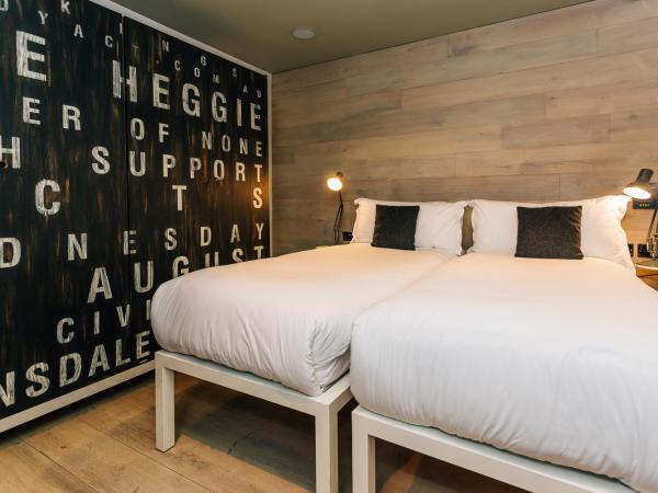 Stay Central Hotel : photo 1 de la chambre chambre double ou lits jumeaux medium