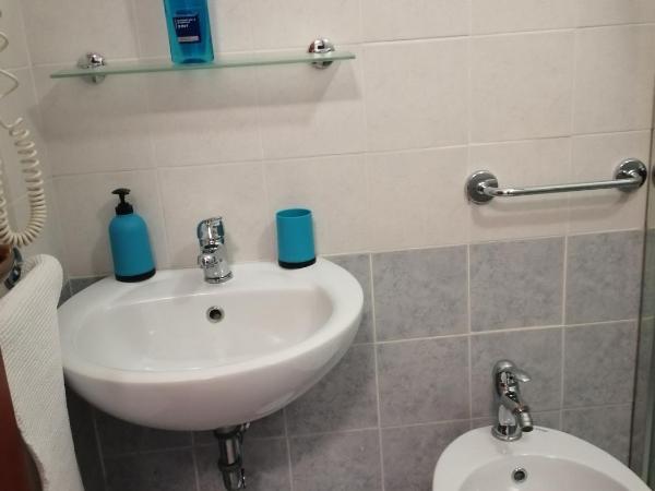 Morfeo B&B : photo 9 de la chambre chambre triple avec balcon