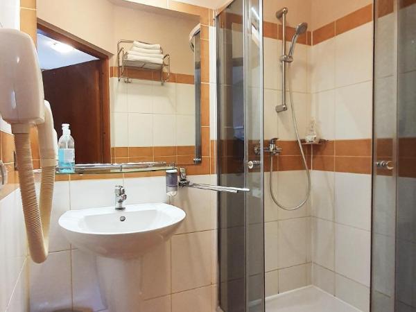 Villa Delfin Spa : photo 4 de la chambre petite chambre double