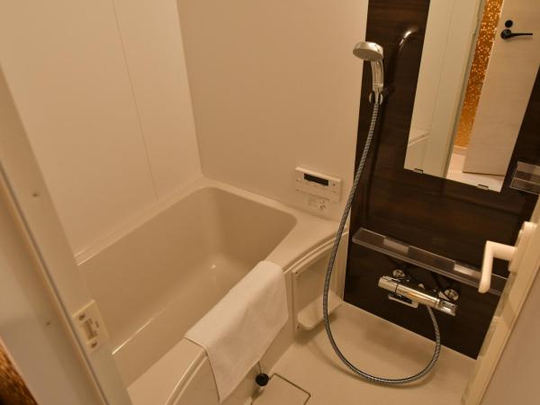 CRYSTAL & RESORT FUKUOKA : photo 6 de la chambre chambre double Économique avec petit lit double