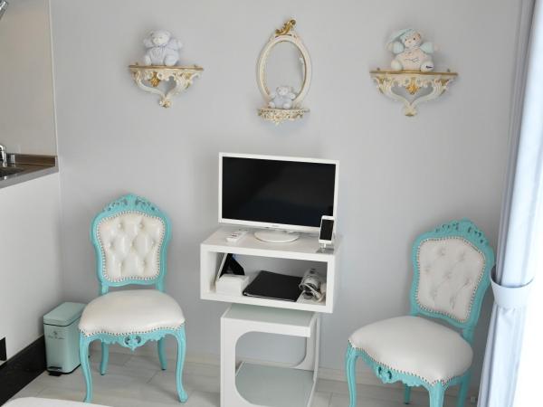 CRYSTAL & RESORT FUKUOKA : photo 2 de la chambre chambre double Économique avec petit lit double