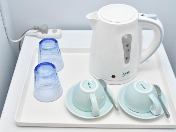 CRYSTAL & RESORT FUKUOKA : photo 3 de la chambre chambre double Économique avec petit lit double