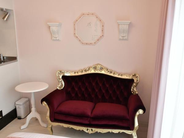 CRYSTAL & RESORT FUKUOKA : photo 4 de la chambre chambre double Économique avec petit lit double