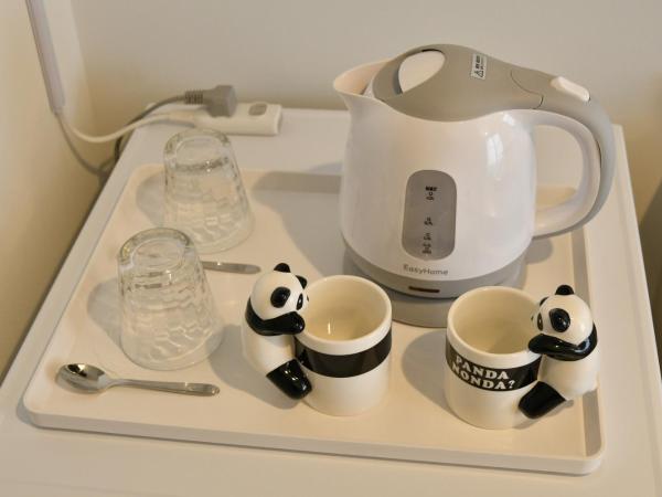 CRYSTAL & RESORT FUKUOKA : photo 2 de la chambre chambre double Économique avec petit lit double