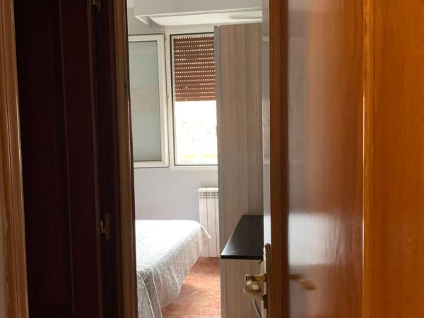 Pensión Bowling : photo 1 de la chambre chambre double ou lits jumeaux