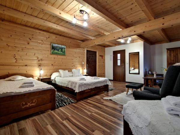 Magnat Inn & Sauna & Relax : photo 4 de la chambre chambre familiale avec 2 balcons