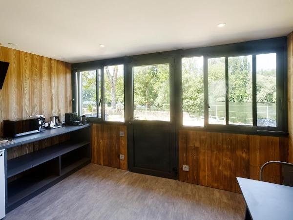 APPART-HOTEL DU LAC : photo 7 de la chambre appartement - vue sur lac