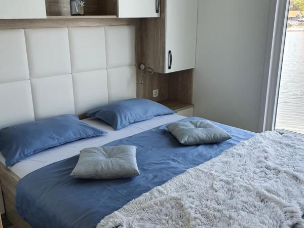 Floating House SENA : photo 2 de la chambre maison de vacances