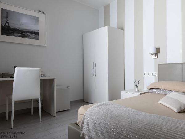 Affittacamere Villa Marcella : photo 4 de la chambre chambre double avec balcon