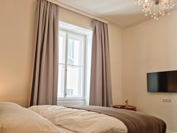 Pension Mozart - Newly Renovated : photo 2 de la chambre appartement deluxe avec cuisine - vue diverses
