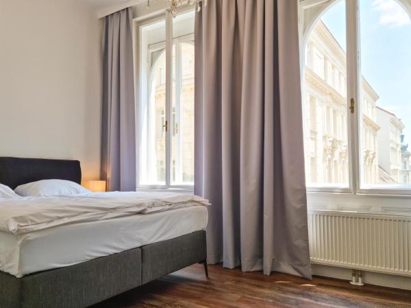 Pension Mozart - Newly Renovated : photo 1 de la chambre petite chambre double - vue sur rue