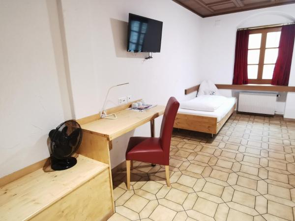 Hotel Toscana : photo 6 de la chambre chambre triple basique