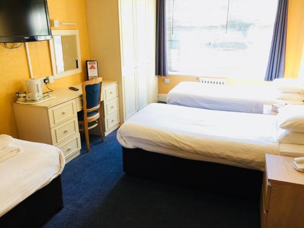 Hotel Celebrity Bournemouth East Cliff by Villare hotels : photo 6 de la chambre chambre triple standard