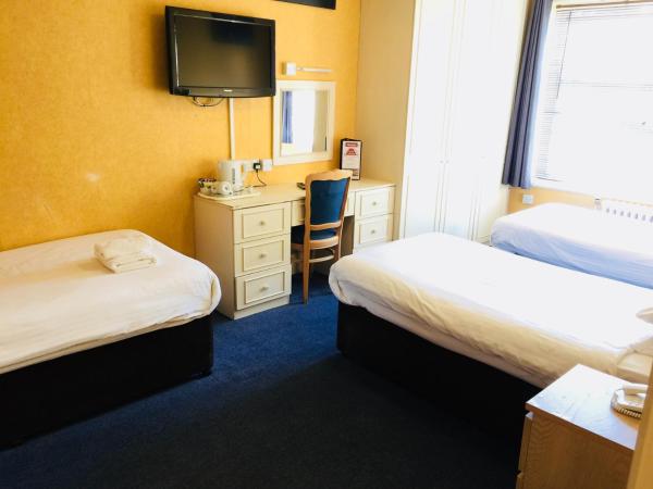 Hotel Celebrity Bournemouth East Cliff by Villare hotels : photo 5 de la chambre chambre triple standard