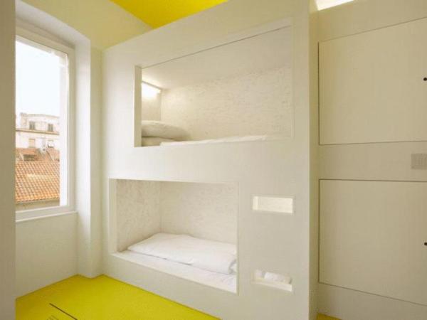 Design Hostel One : photo 1 de la chambre lit dans dortoir mixte de 4 lits