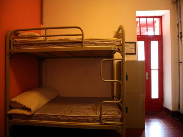 Wheat Youth Hostel Qingdao : photo 3 de la chambre lit dans dortoir 6 lits