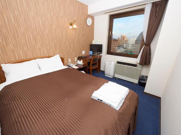 Famy Inn Makuhari : photo 1 de la chambre chambre double - fumeurs