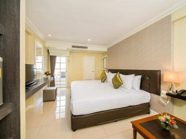 Niran Grand Hotel : photo 7 de la chambre chambre deluxe double ou lits jumeaux