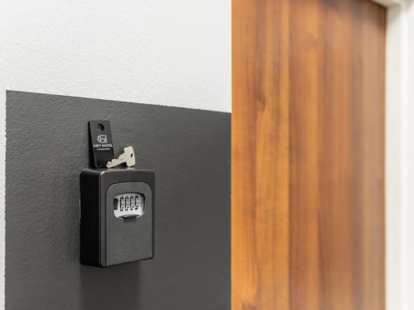 Grey Poznań Pokój z łazienką , Darmowy parking, Zameldowanie Bezobsługowe : photo 3 de la chambre chambre double avec salle de bains privative