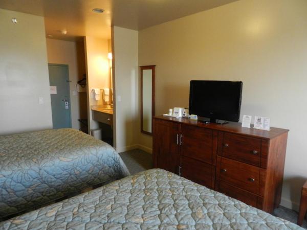Days Inn by Wyndham Downtown St. Louis : photo 4 de la chambre chambre 2 lits queen-size - non-fumeurs