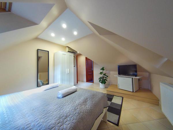 Nótafa Vendégház Eger : photo 3 de la chambre chambre double avec salle de bains privative