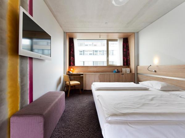 Simm's Hotel - cityhotel next to Metro U3 : photo 4 de la chambre chambre double confort