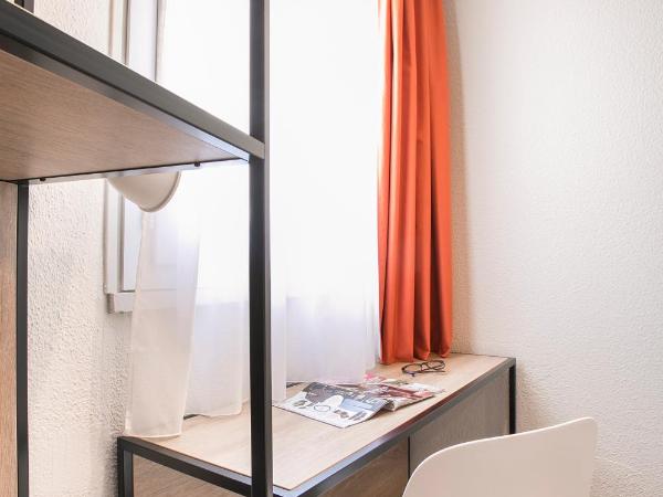 ibis Avignon Sud : photo 10 de la chambre chambre double standard