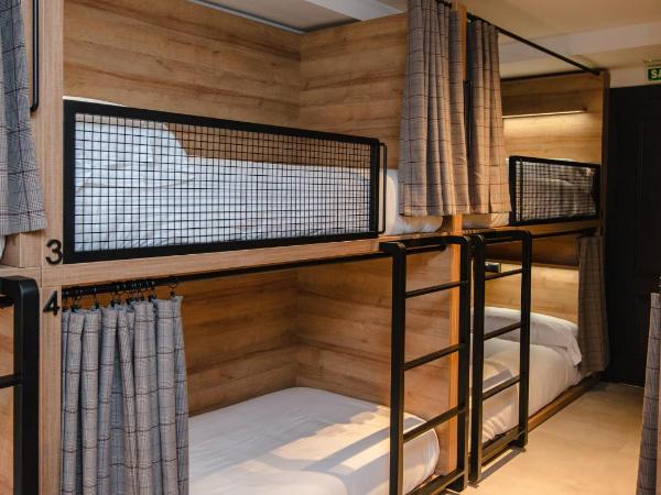 LATROUPE La Granja : photo 3 de la chambre lit dans dortoir mixte de 8 lits
