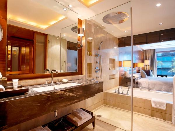 The Leela Ambience Gurugram Hotel & Residences : photo 4 de la chambre chambre lit king-size deluxe