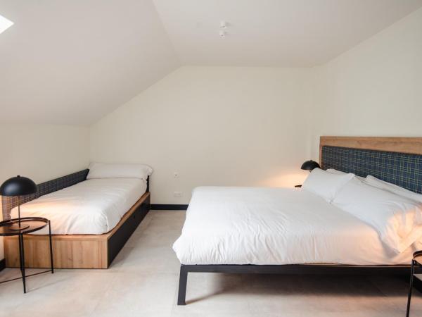 LATROUPE La Granja : photo 1 de la chambre chambre triple classique