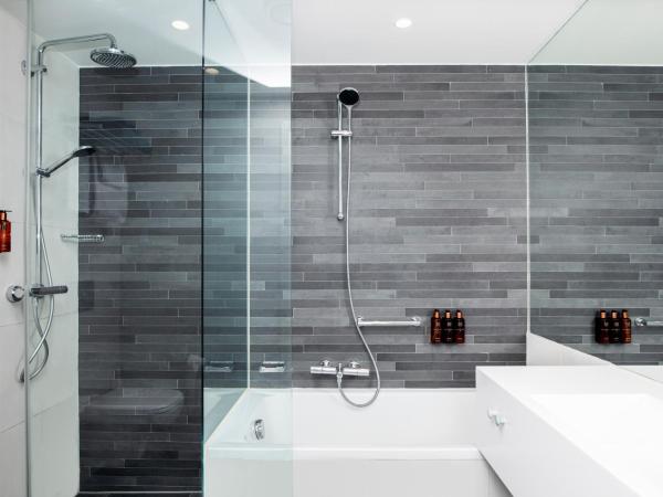 Clarion Hotel Malmö Live : photo 2 de la chambre chambre supérieure avec canapé-lit