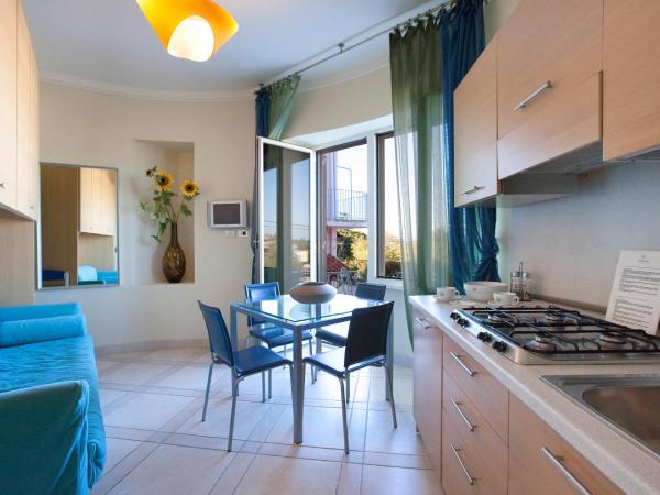 Posidonia Residence : photo 5 de la chambre appartement - vue sur mer