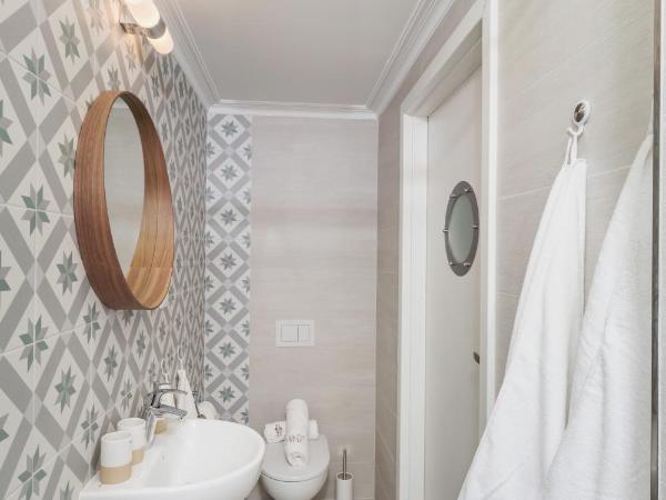 Zamorski BY THE SEA : photo 4 de la chambre chambre double avec salle de bains privative